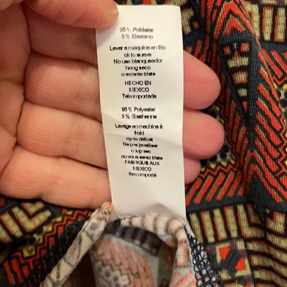 ✨LuLaRoe Madison a-line square print skirt with pockets